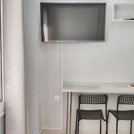 Pretty Petitie Fully Equipped Center Appartement